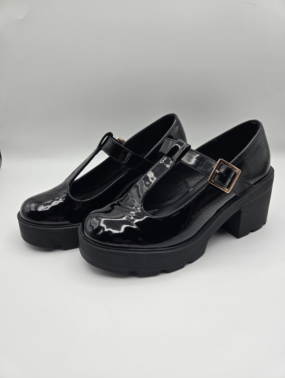 Chase & Chloe Black Patent Leather T-Strap Mary Jane Chunky Block Heel Shoes 9